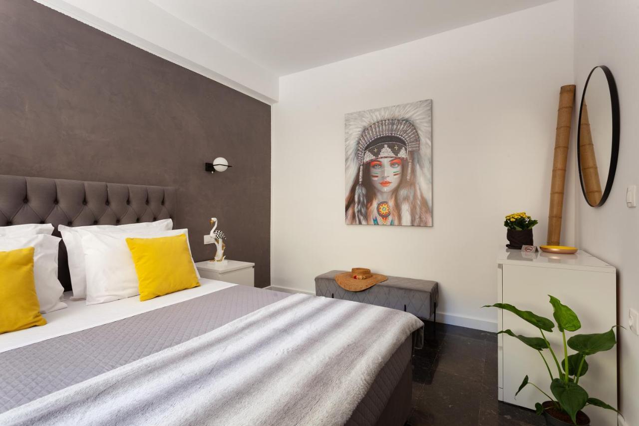 Seaside Apartment By Flisvos Marina Athens Exterior photo